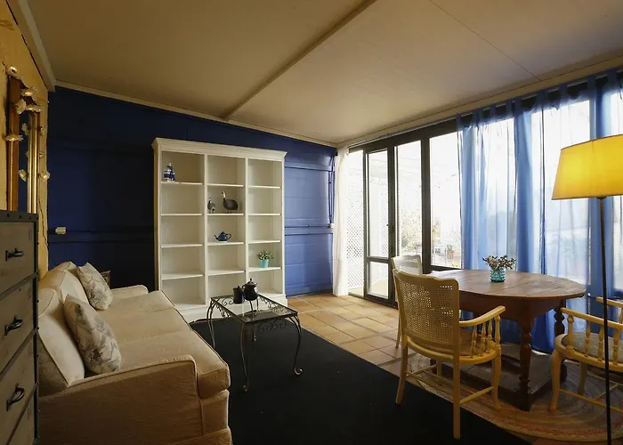 Hotel Blau *